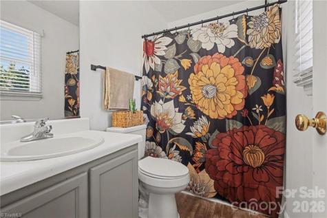 3904 Riverdale Road Greensboro NC 27406