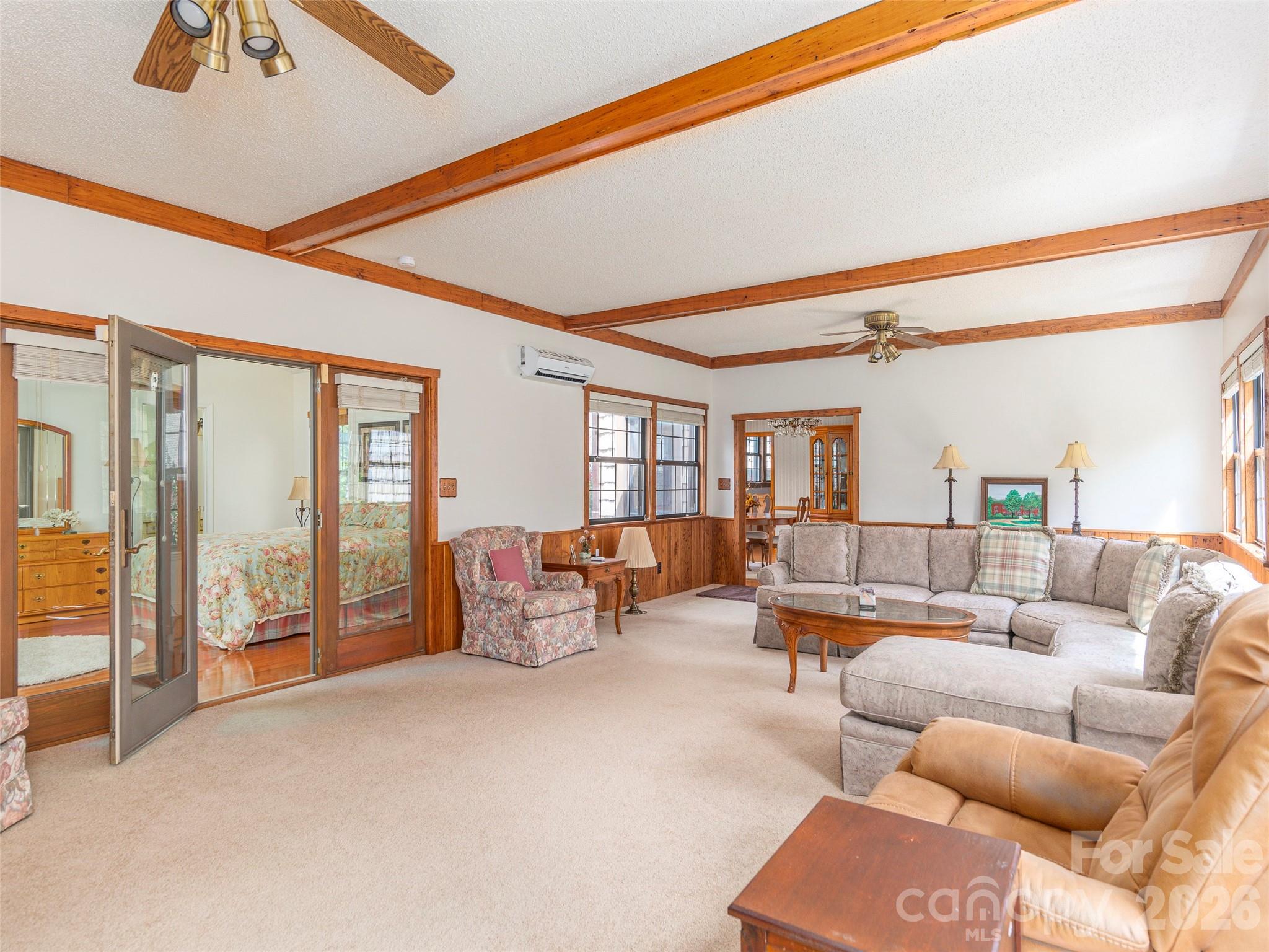 169 N Serpentine Avenue Hot Springs NC 28743