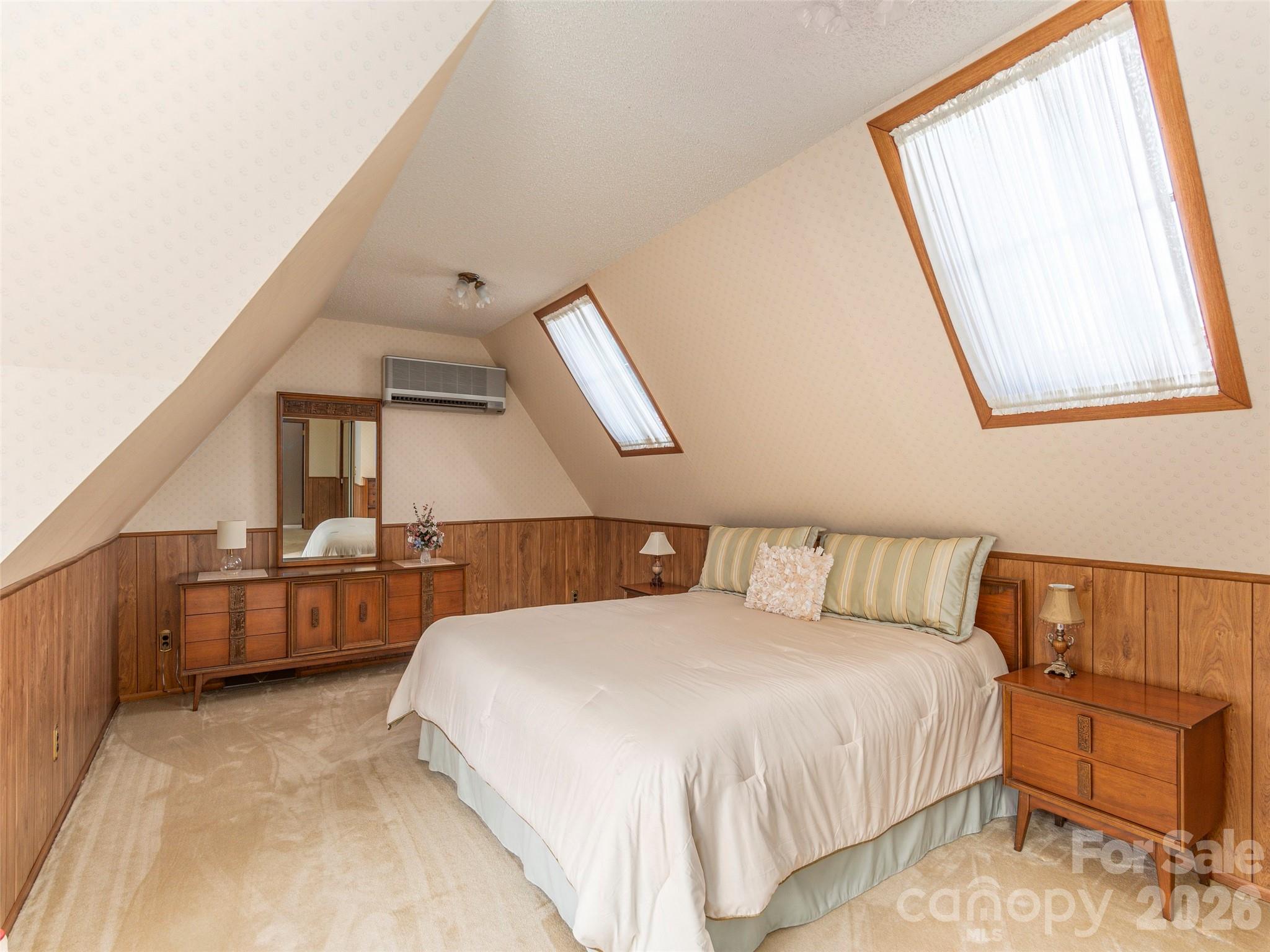 169 N Serpentine Avenue Hot Springs NC 28743