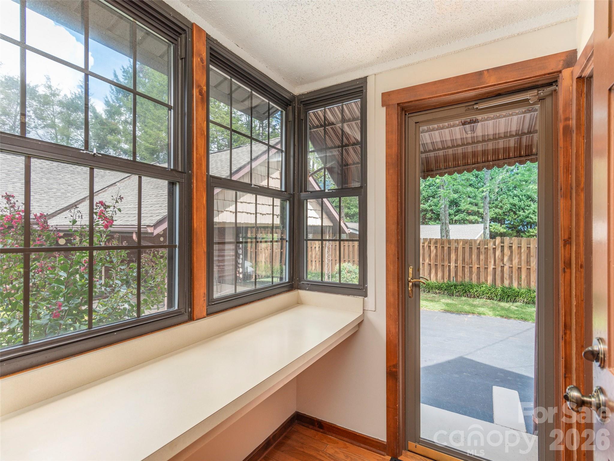 169 N Serpentine Avenue Hot Springs NC 28743