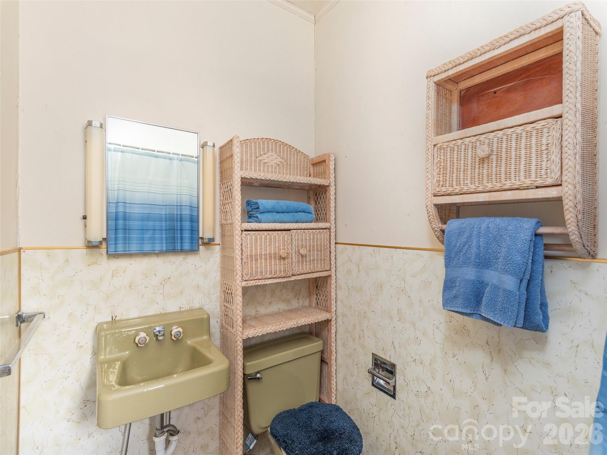 169 N Serpentine Avenue Hot Springs NC 28743