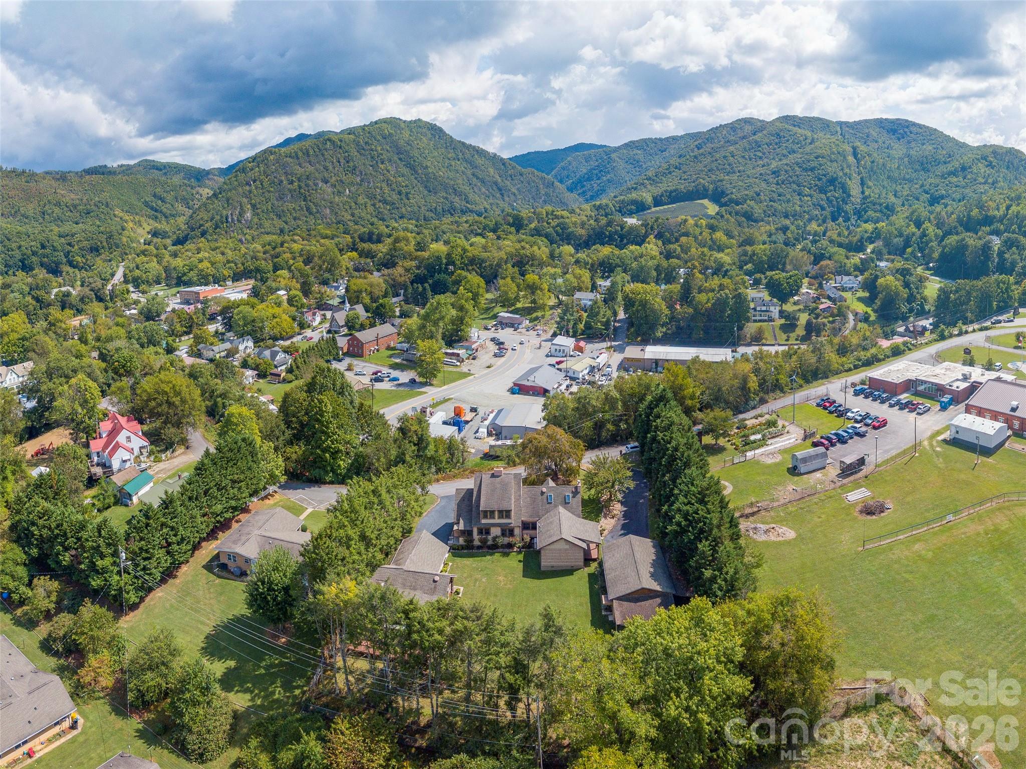 169 N Serpentine Avenue Hot Springs NC 28743