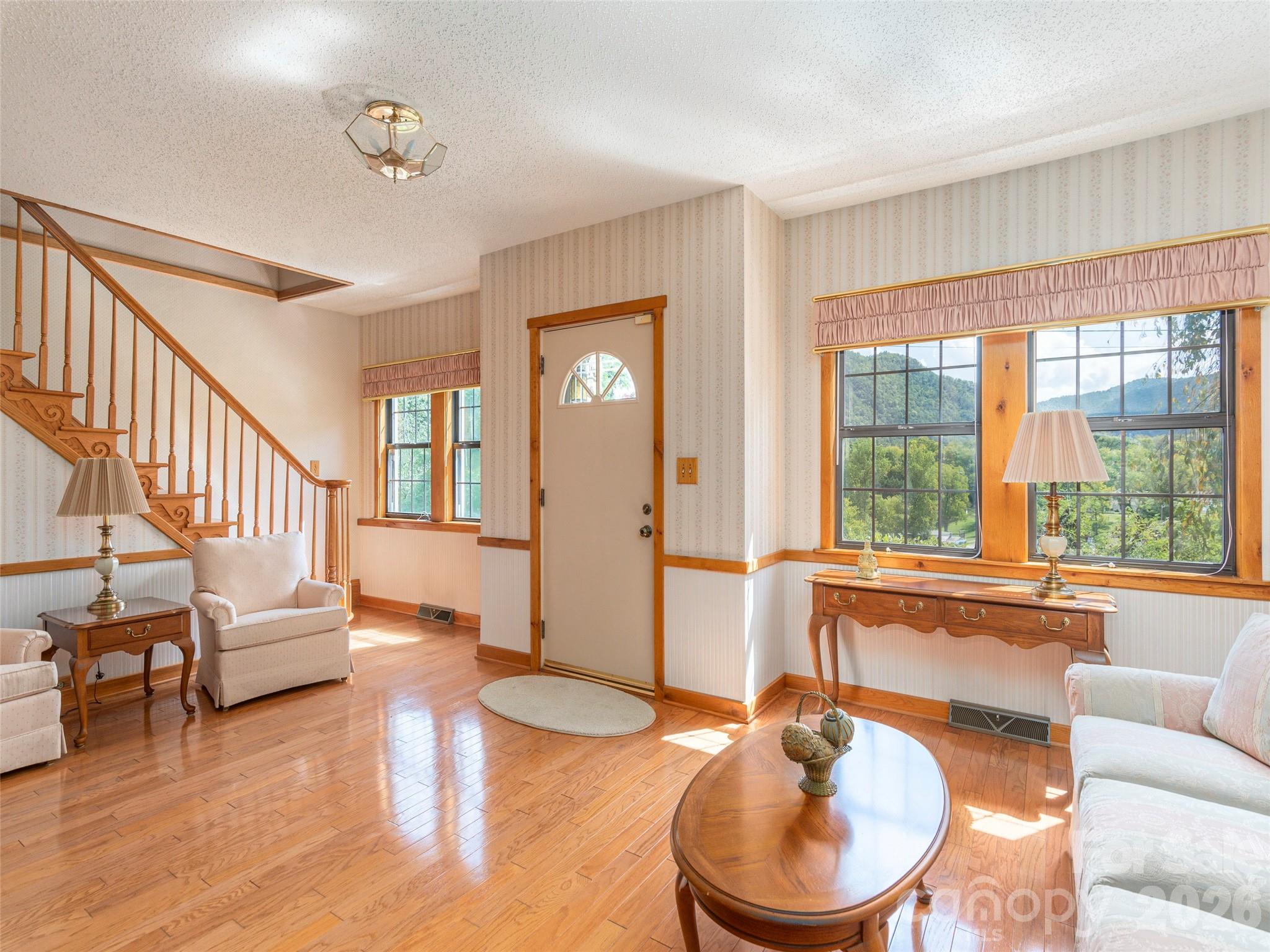 169 N Serpentine Avenue Hot Springs NC 28743