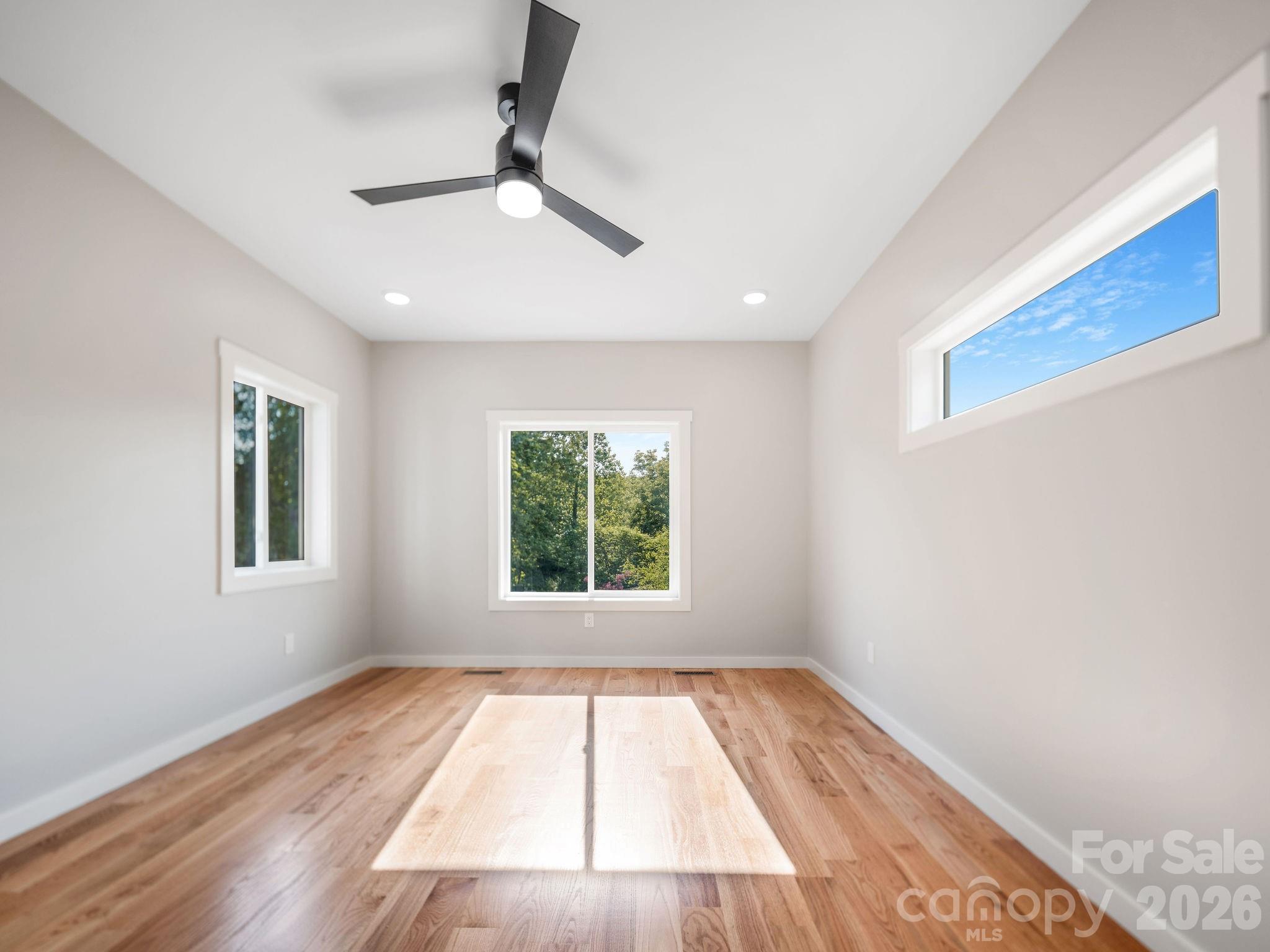 14 Da Vinci Court Asheville NC 28806