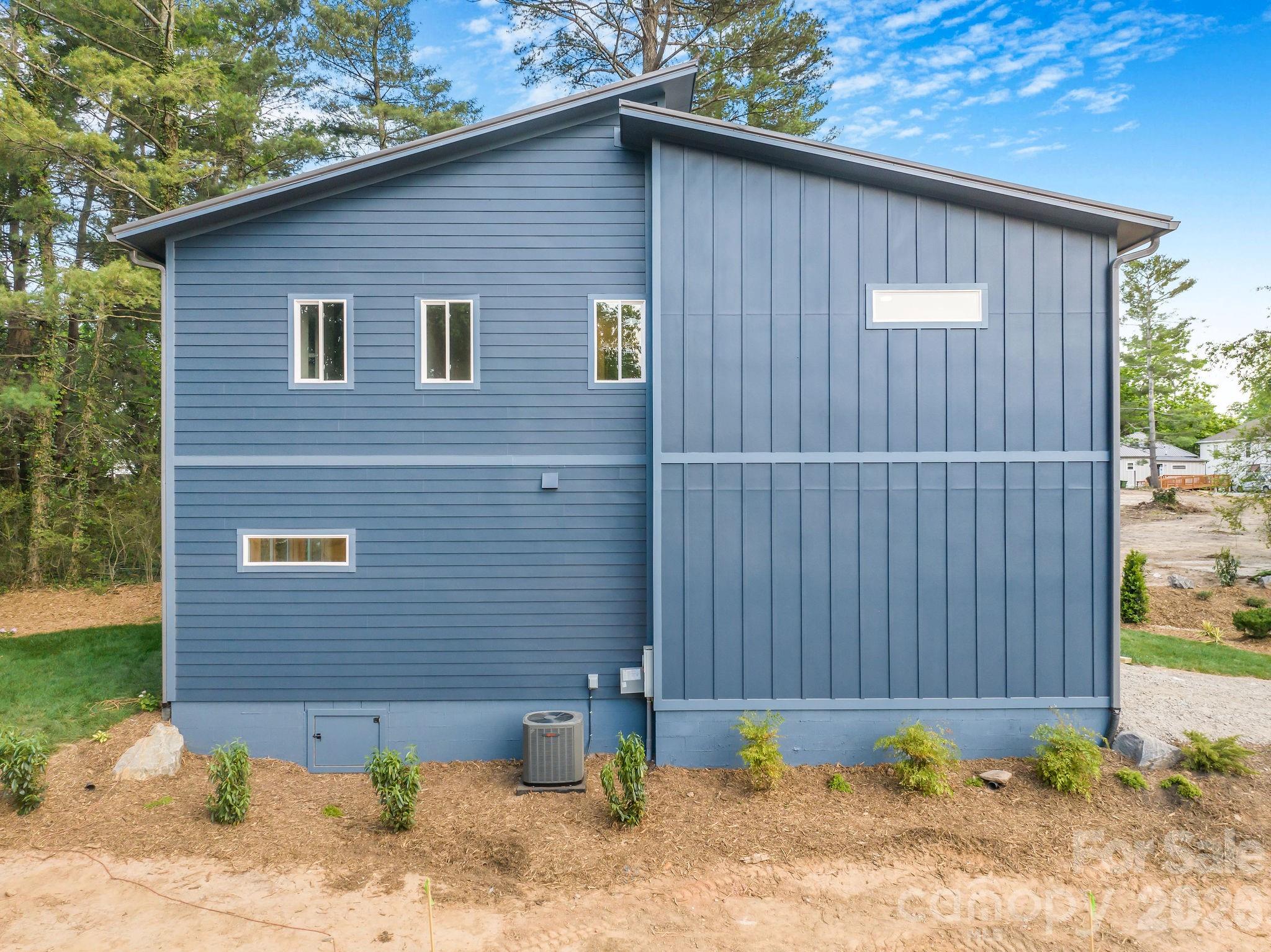 14 Da Vinci Court Asheville NC 28806
