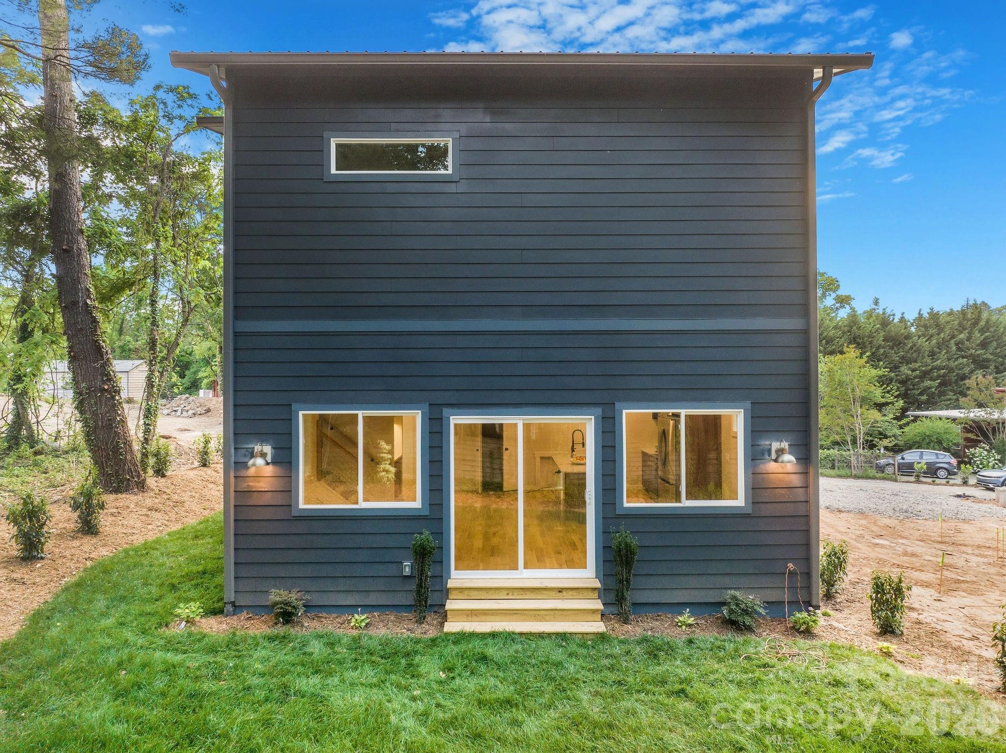 14 Da Vinci Court Asheville NC 28806