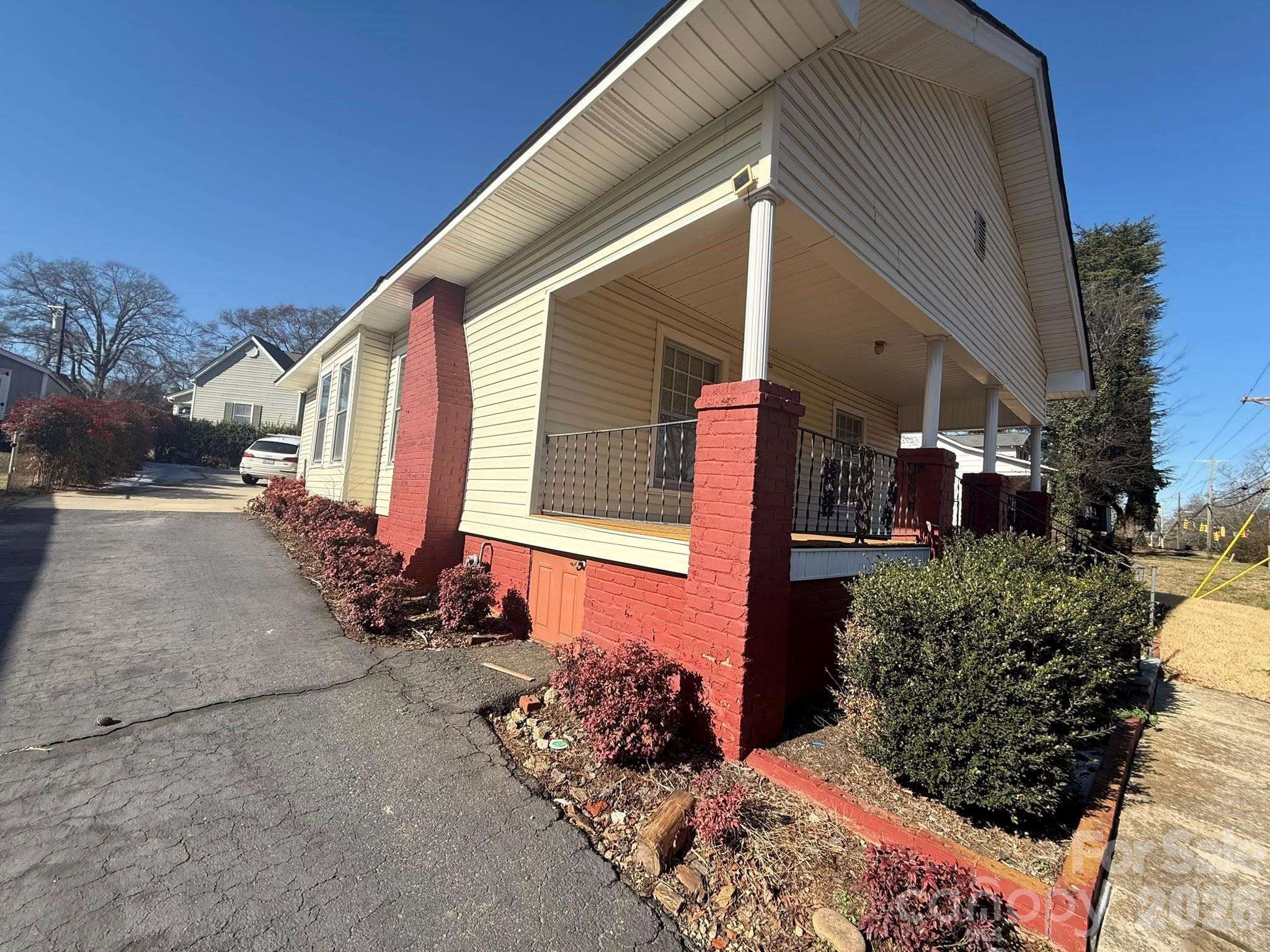 704 Old Charlotte Road SW Concord NC 28027