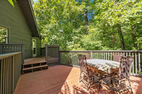 670 Barber Road Zirconia NC 28790