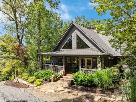 670 Barber Road Zirconia NC 28790