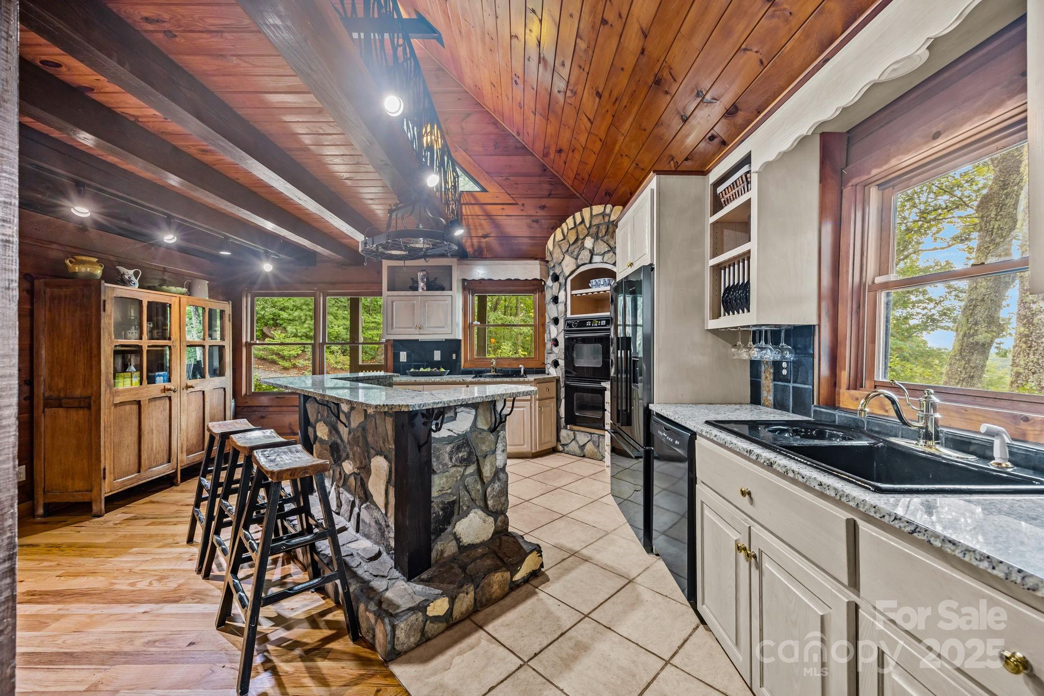 670 Barber Road Zirconia NC 28790