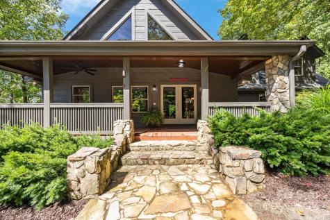 670 Barber Road Zirconia NC 28790