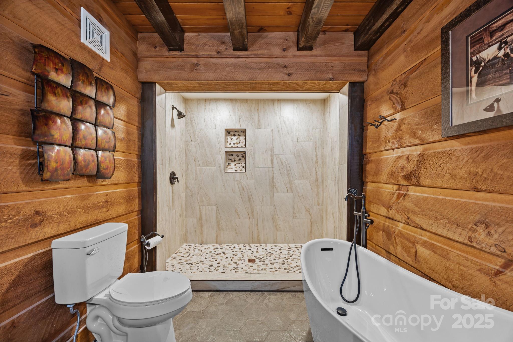 670 Barber Road Zirconia NC 28790