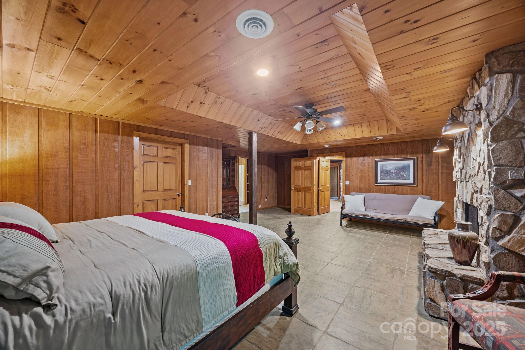 670 Barber Road Zirconia NC 28790