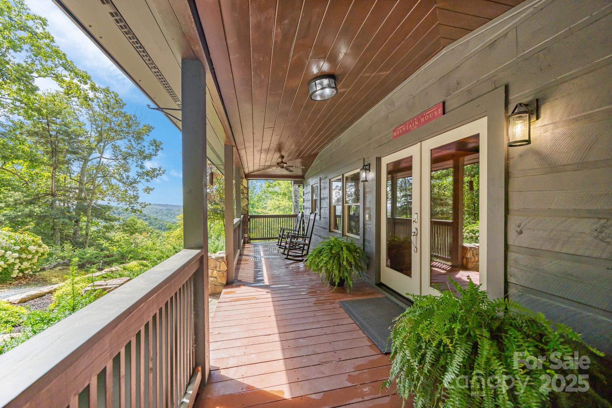 670 Barber Road Zirconia NC 28790