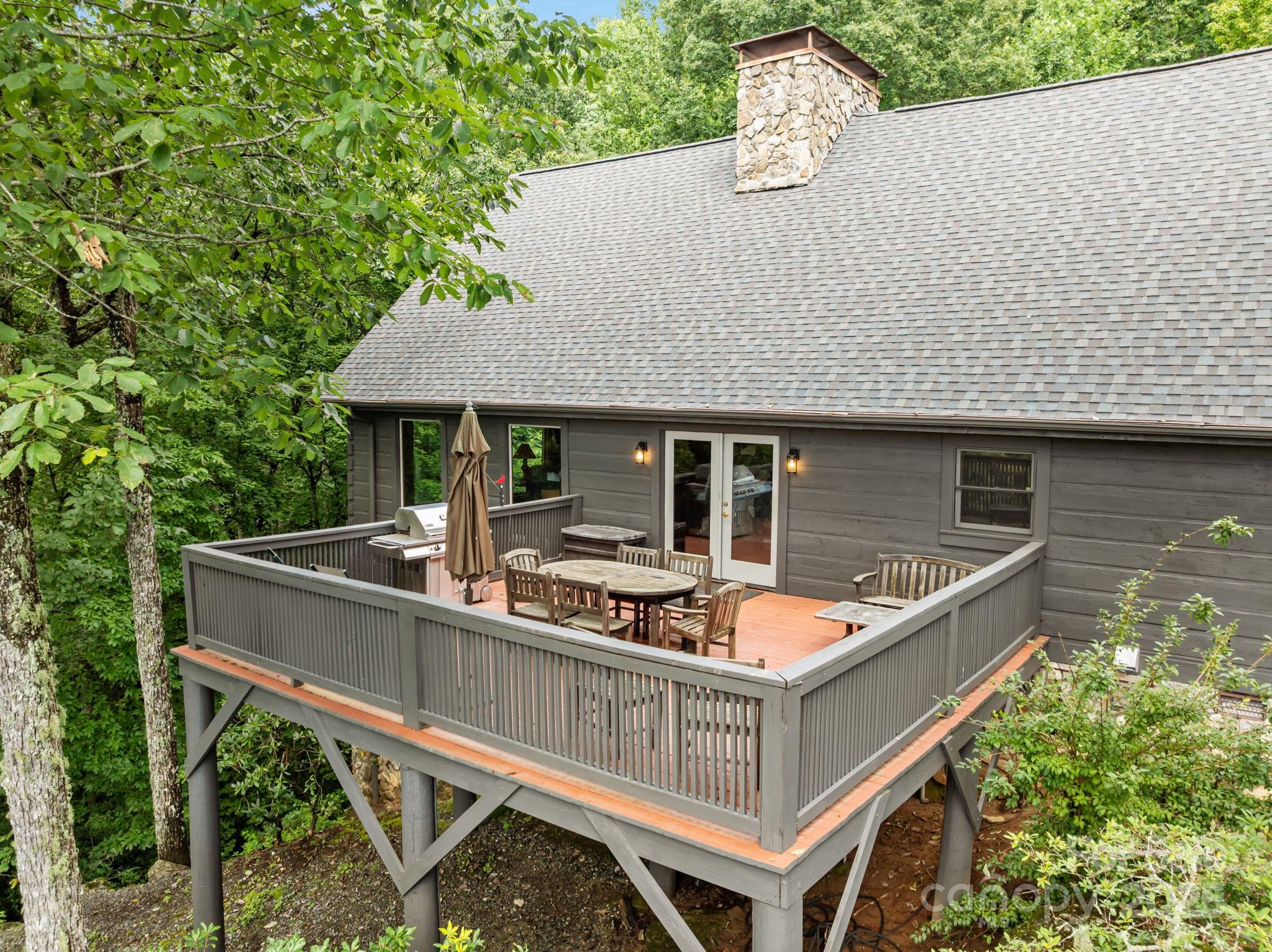 670 Barber Road Zirconia NC 28790