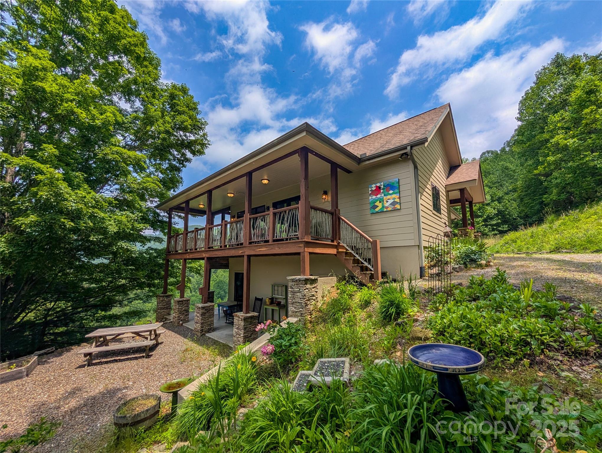 72 Pilgrims Lane Burnsville NC 28714