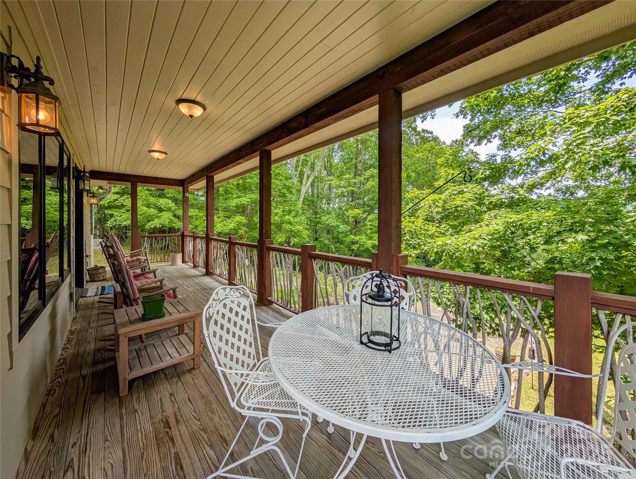 72 Pilgrims Lane Burnsville NC 28714