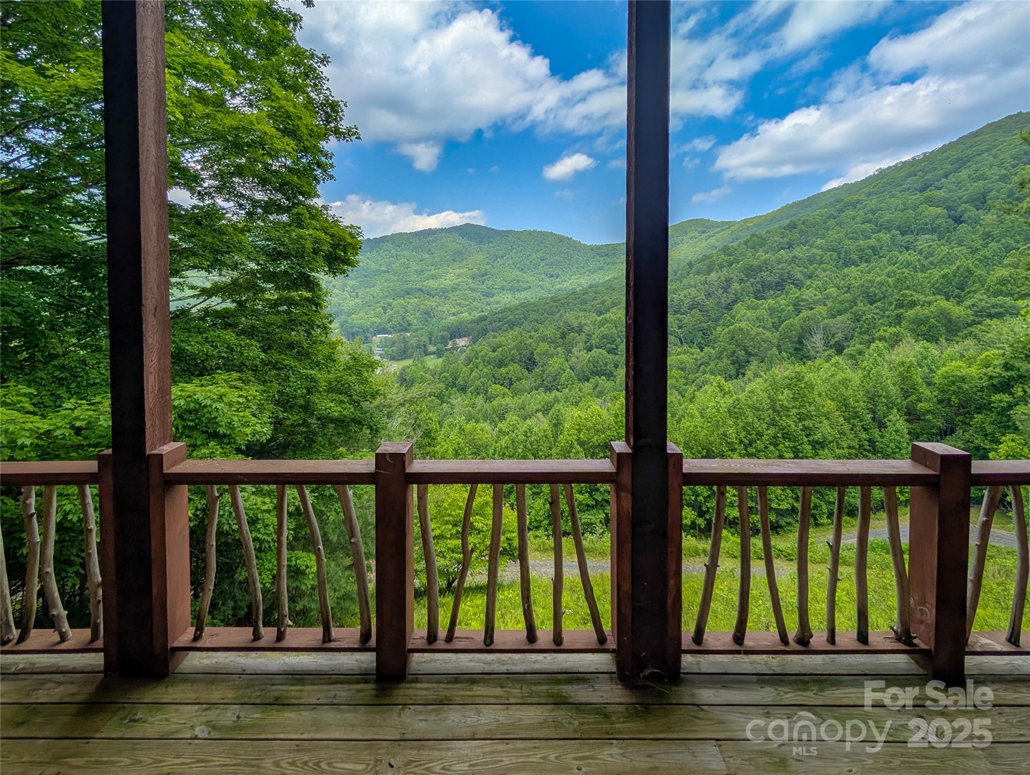 72 Pilgrims Lane Burnsville NC 28714