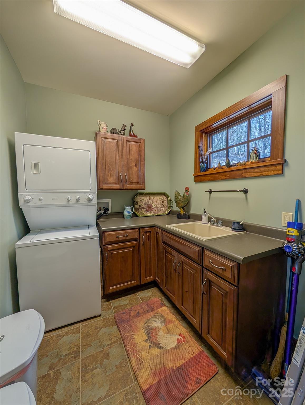 72 Pilgrims Lane Burnsville NC 28714