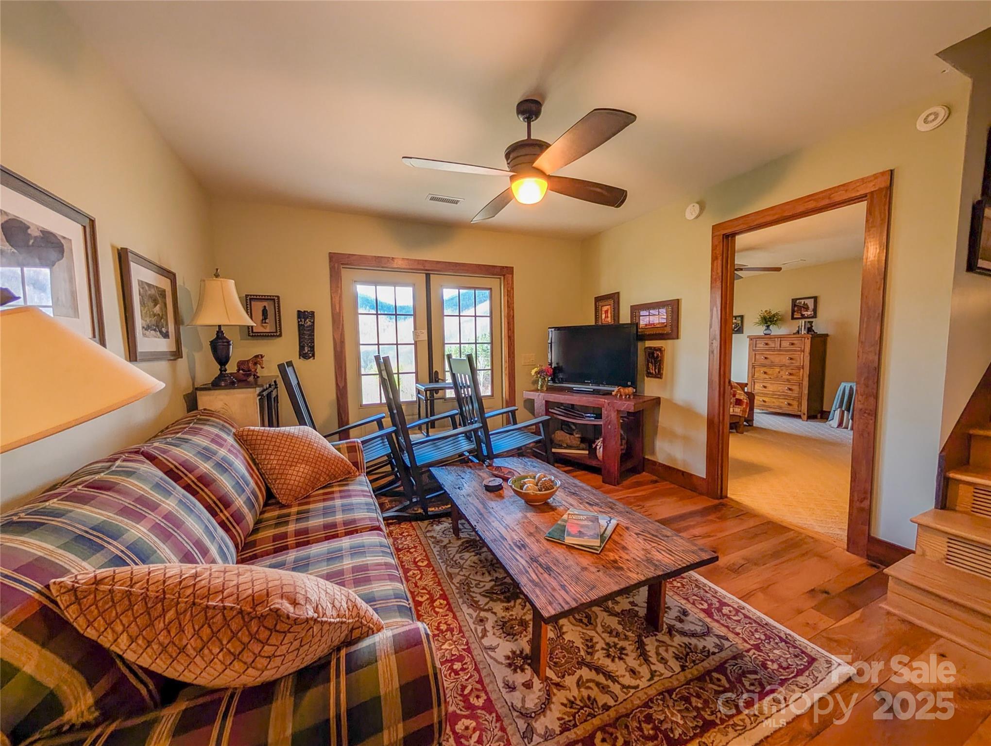 72 Pilgrims Lane Burnsville NC 28714