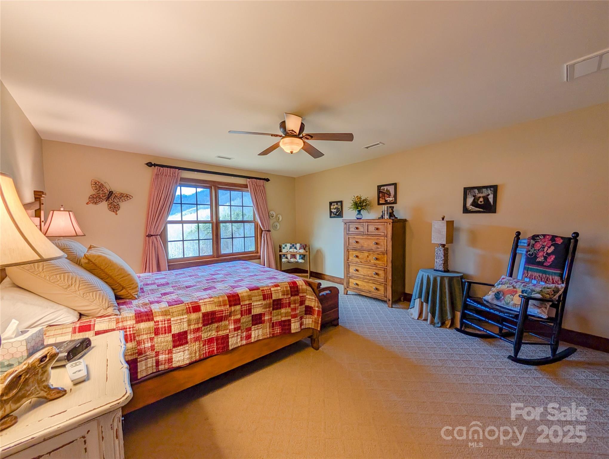 72 Pilgrims Lane Burnsville NC 28714