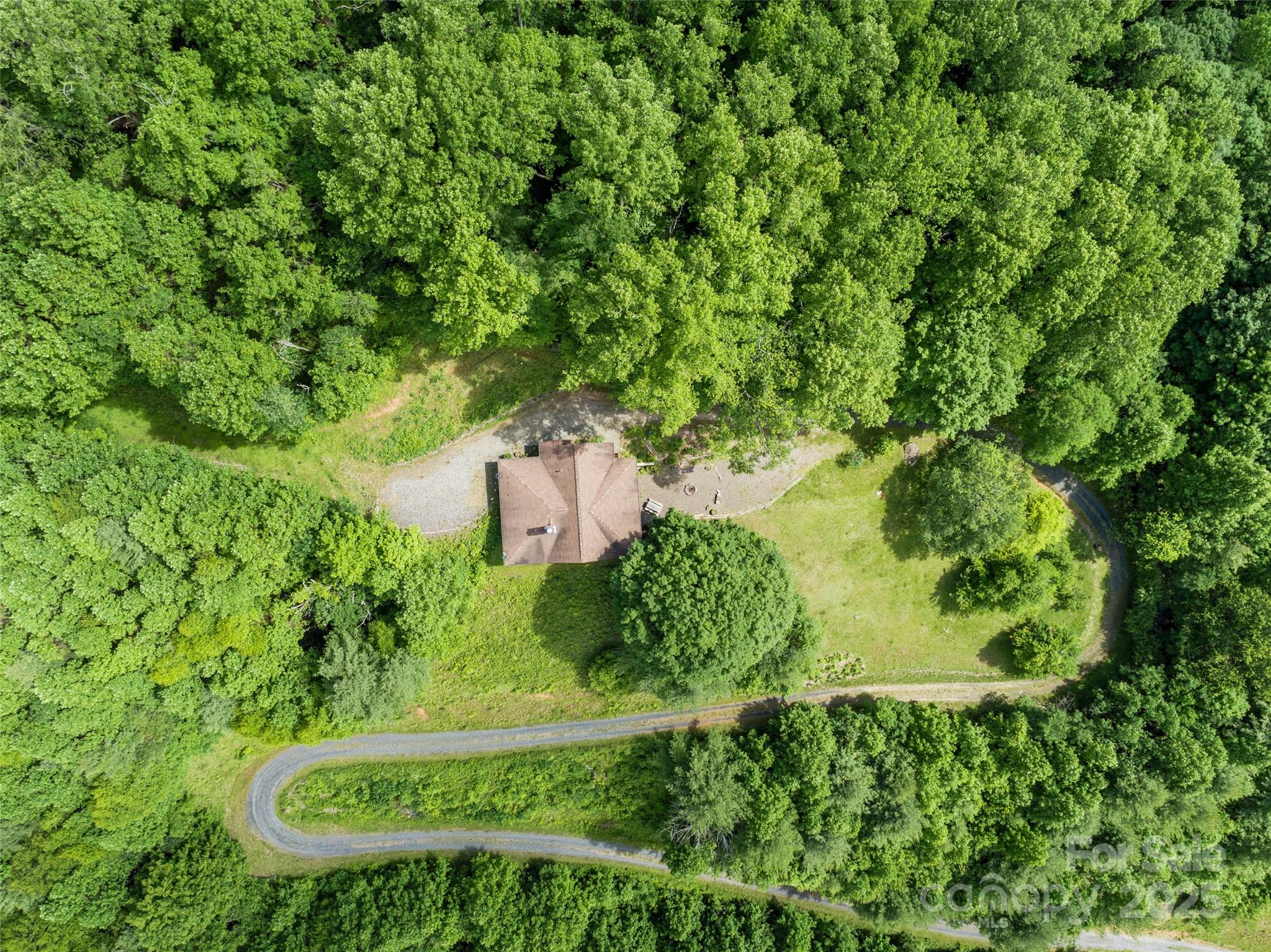 72 Pilgrims Lane Burnsville NC 28714