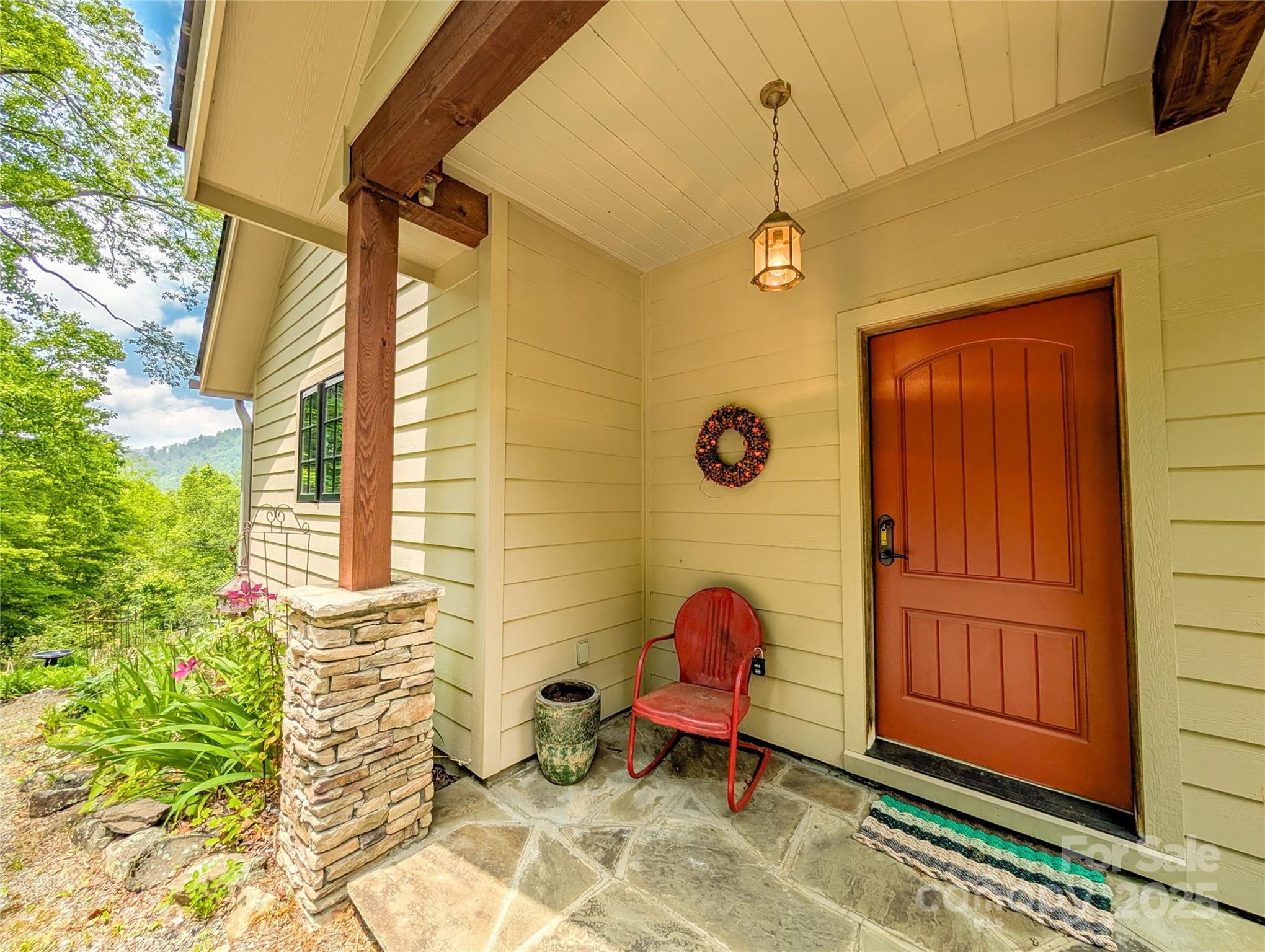 72 Pilgrims Lane Burnsville NC 28714