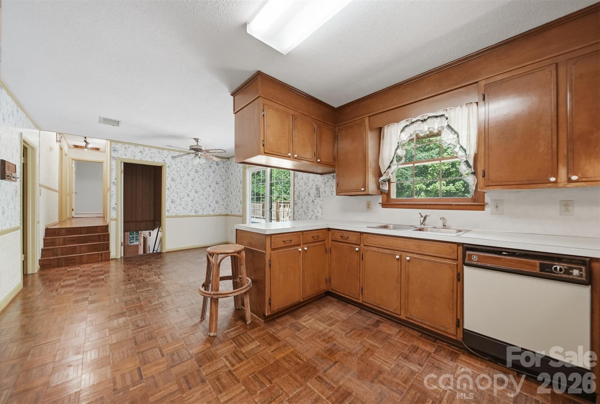 140 28th Avenue Drive NW Hickory NC 28601