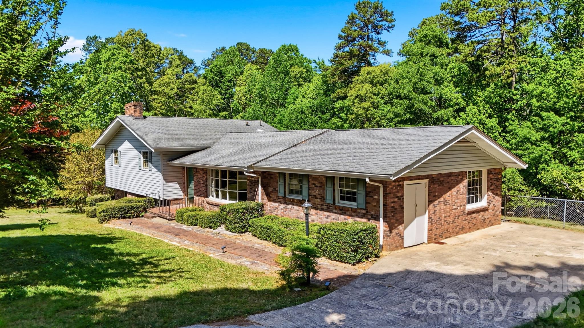 140 28th Avenue Drive NW Hickory NC 28601