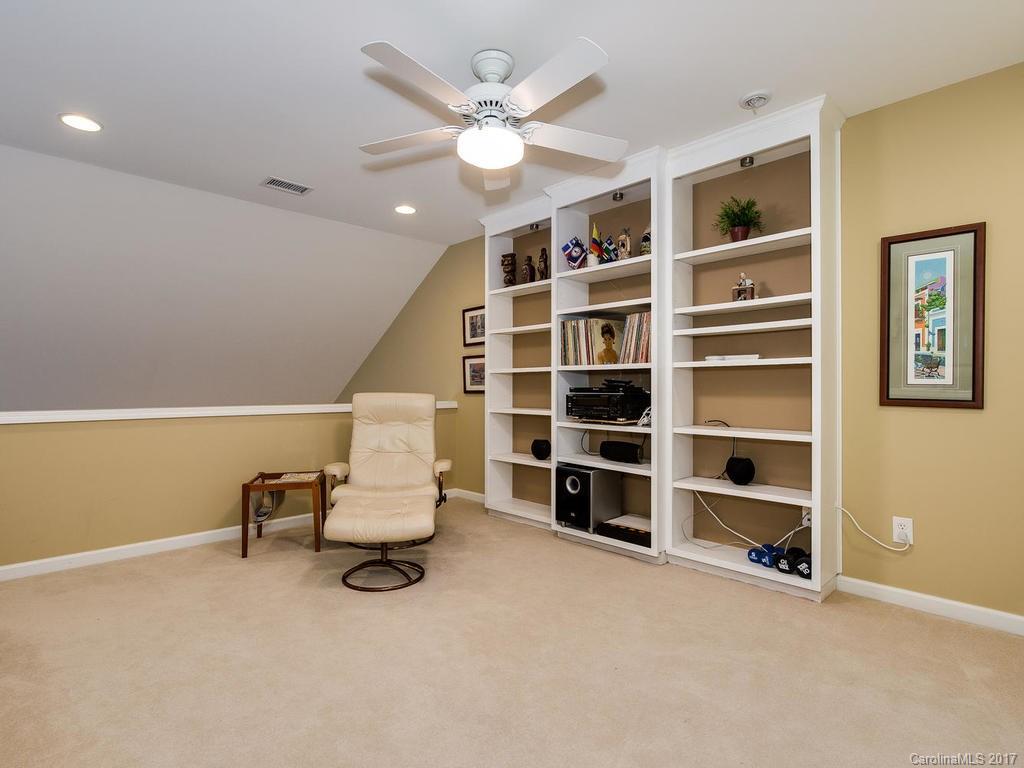 11536 Corliss Avenue Charlotte NC 28277