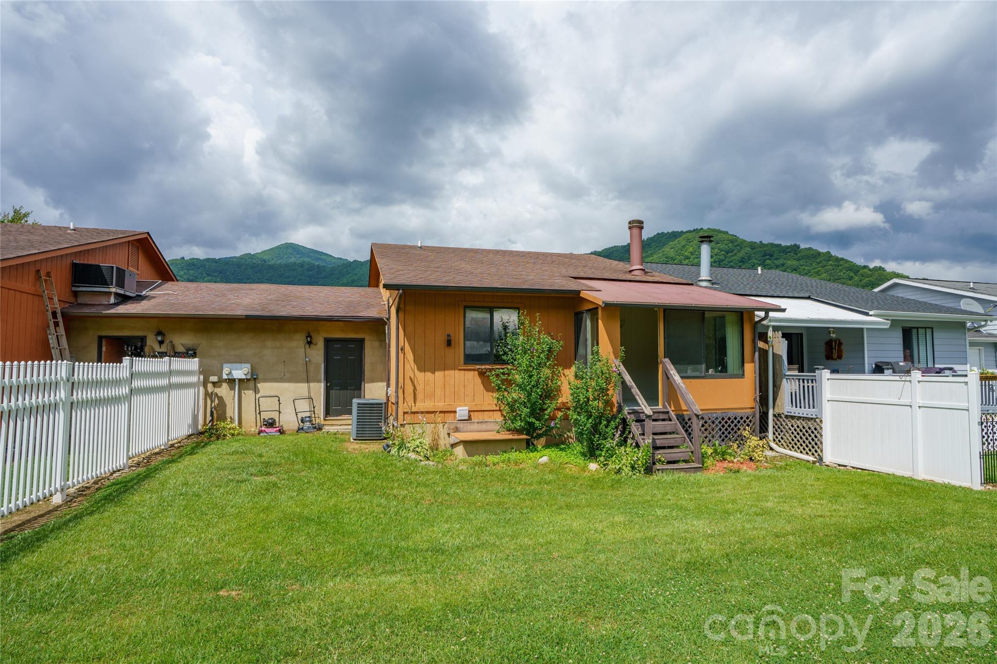 94 Market Street Maggie Valley NC 28751