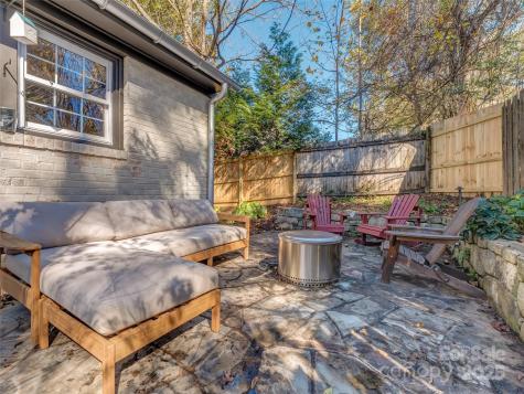 140 Lakeview Avenue Brevard NC 28712