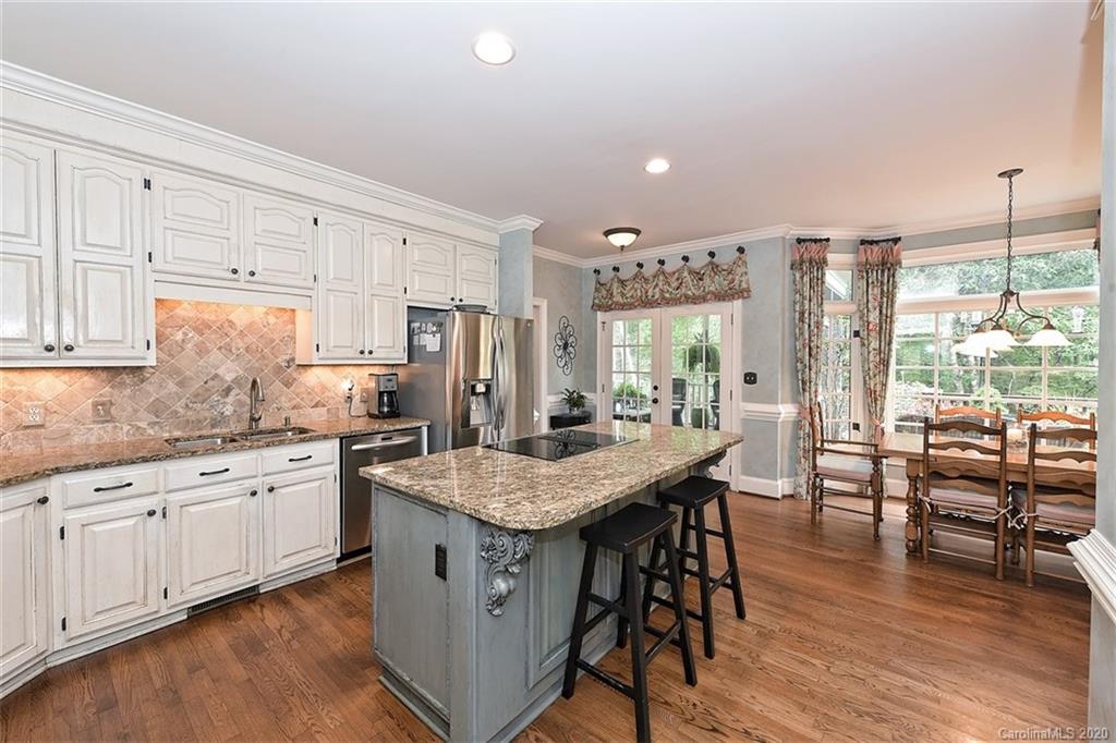 6111 Providence Glen Road Charlotte NC 28270