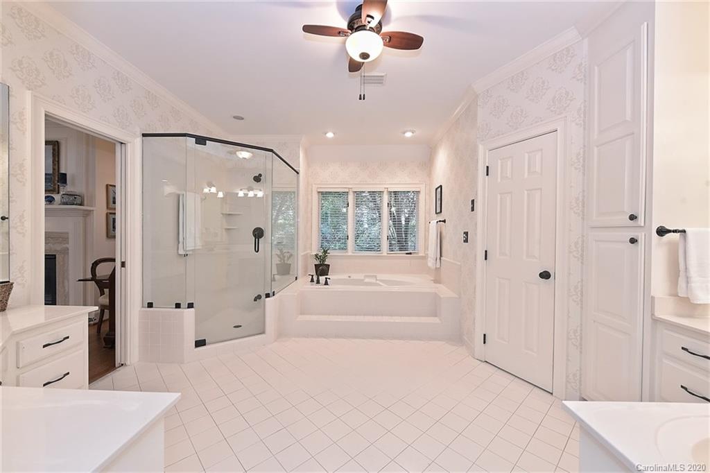 6111 Providence Glen Road Charlotte NC 28270