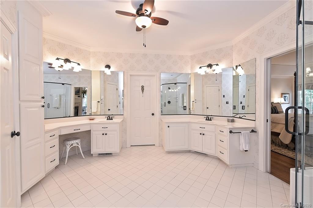 6111 Providence Glen Road Charlotte NC 28270