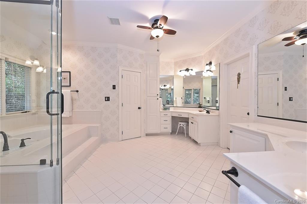 6111 Providence Glen Road Charlotte NC 28270