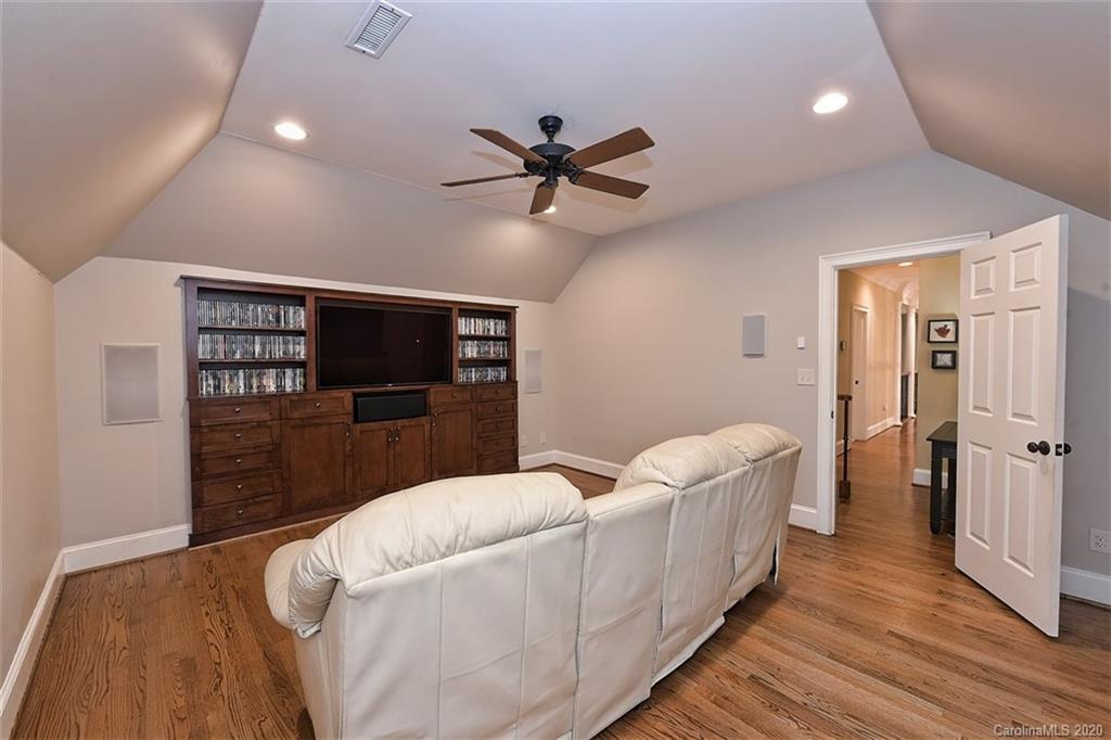 6111 Providence Glen Road Charlotte NC 28270