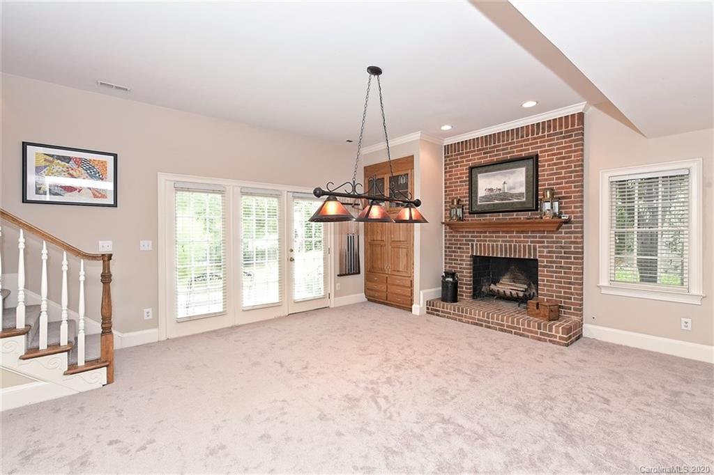 6111 Providence Glen Road Charlotte NC 28270