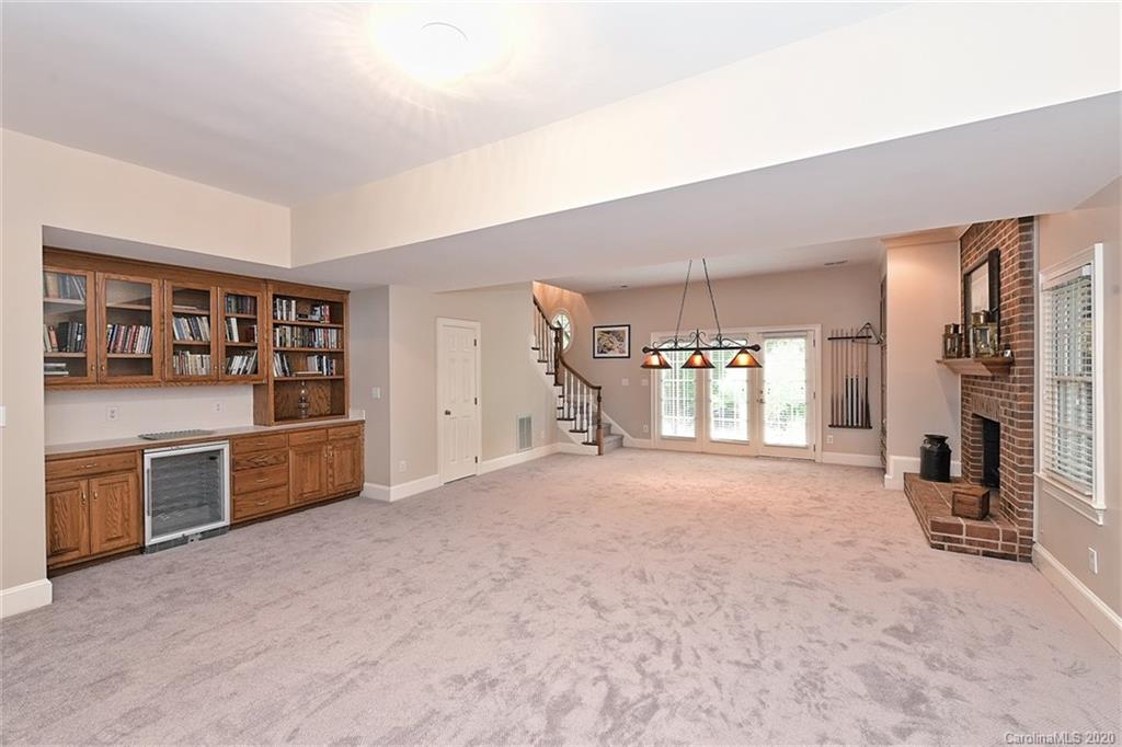 6111 Providence Glen Road Charlotte NC 28270