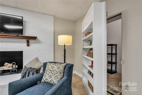 4141 Shattalon Drive Winston Salem NC 27106