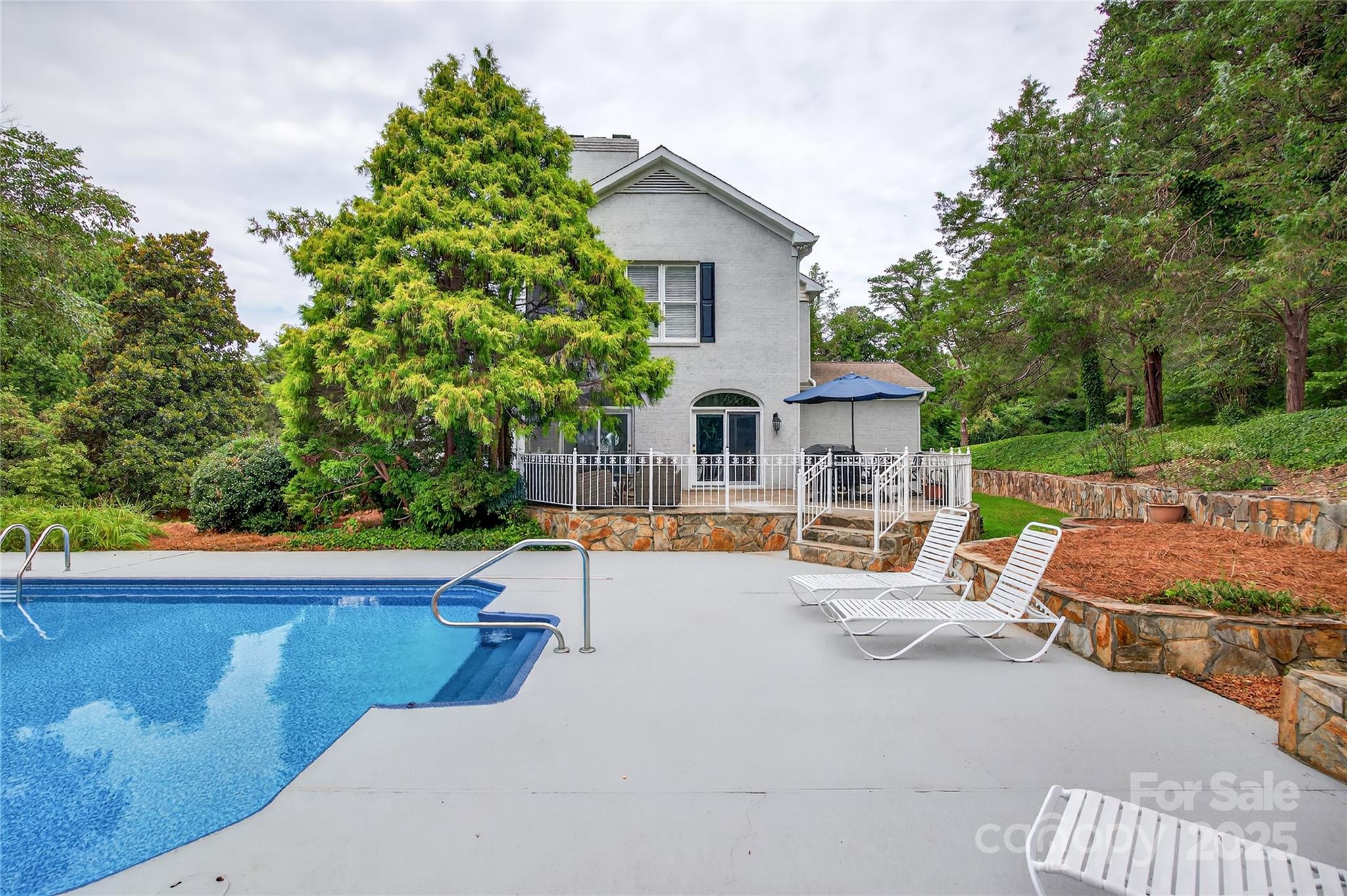 4141 Shattalon Drive Winston Salem NC 27106