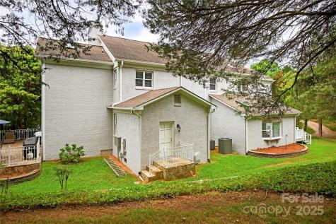 4141 Shattalon Drive Winston Salem NC 27106