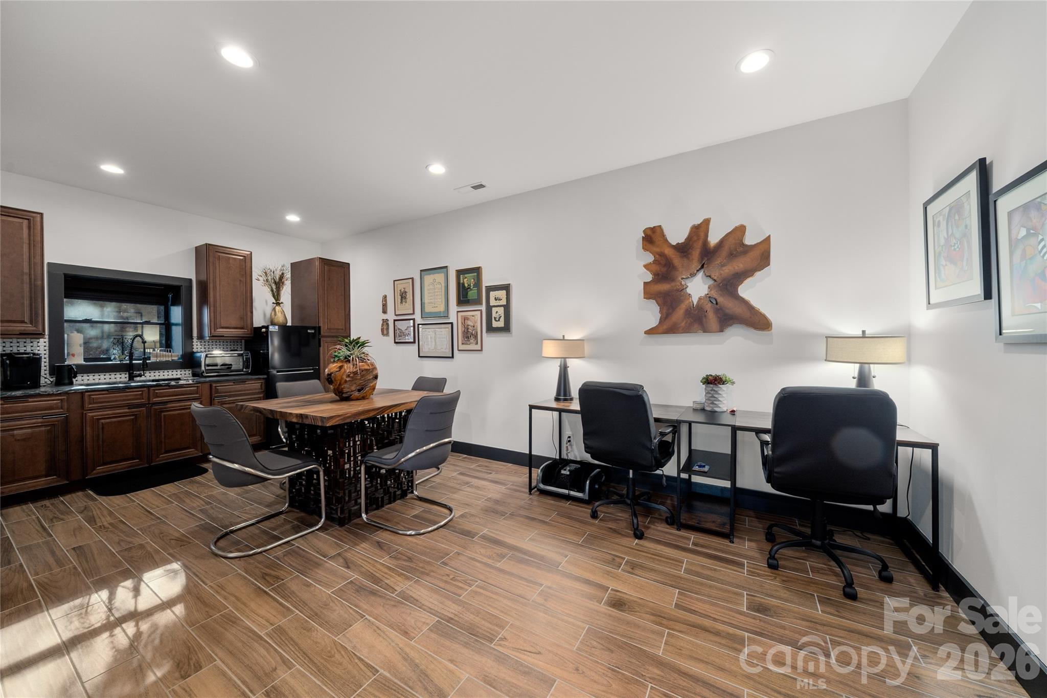 41 Ben Lippen School Road Asheville NC 28806