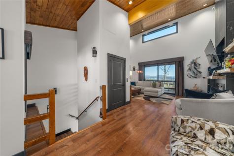 41 Ben Lippen School Road Asheville NC 28806