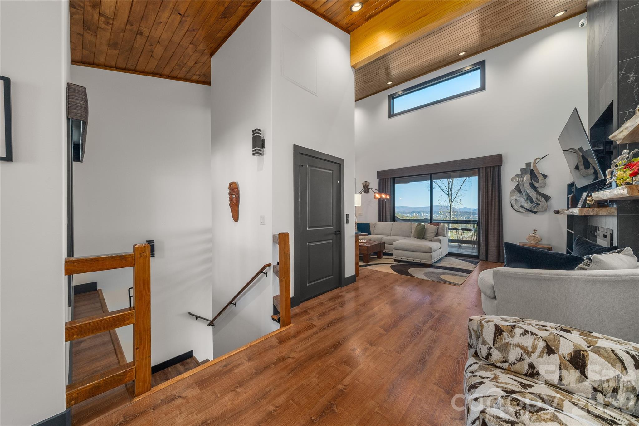 41 Ben Lippen School Road Asheville NC 28806