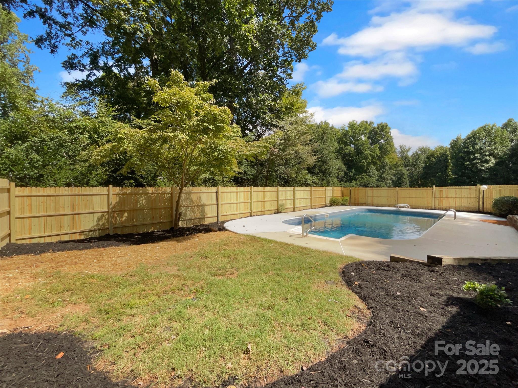 8117 Shannon Woods Lane Matthews NC 28104
