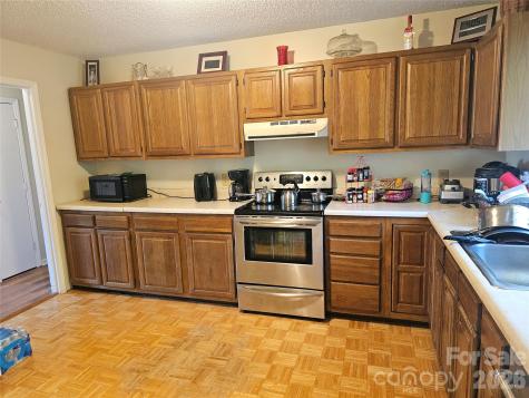 1417 Wiley Lewis Road Greensboro NC 27406