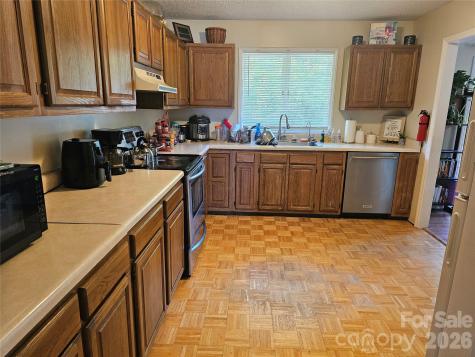 1417 Wiley Lewis Road Greensboro NC 27406
