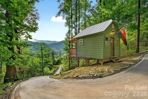 8026 Buck Creek Road Marion NC 28752