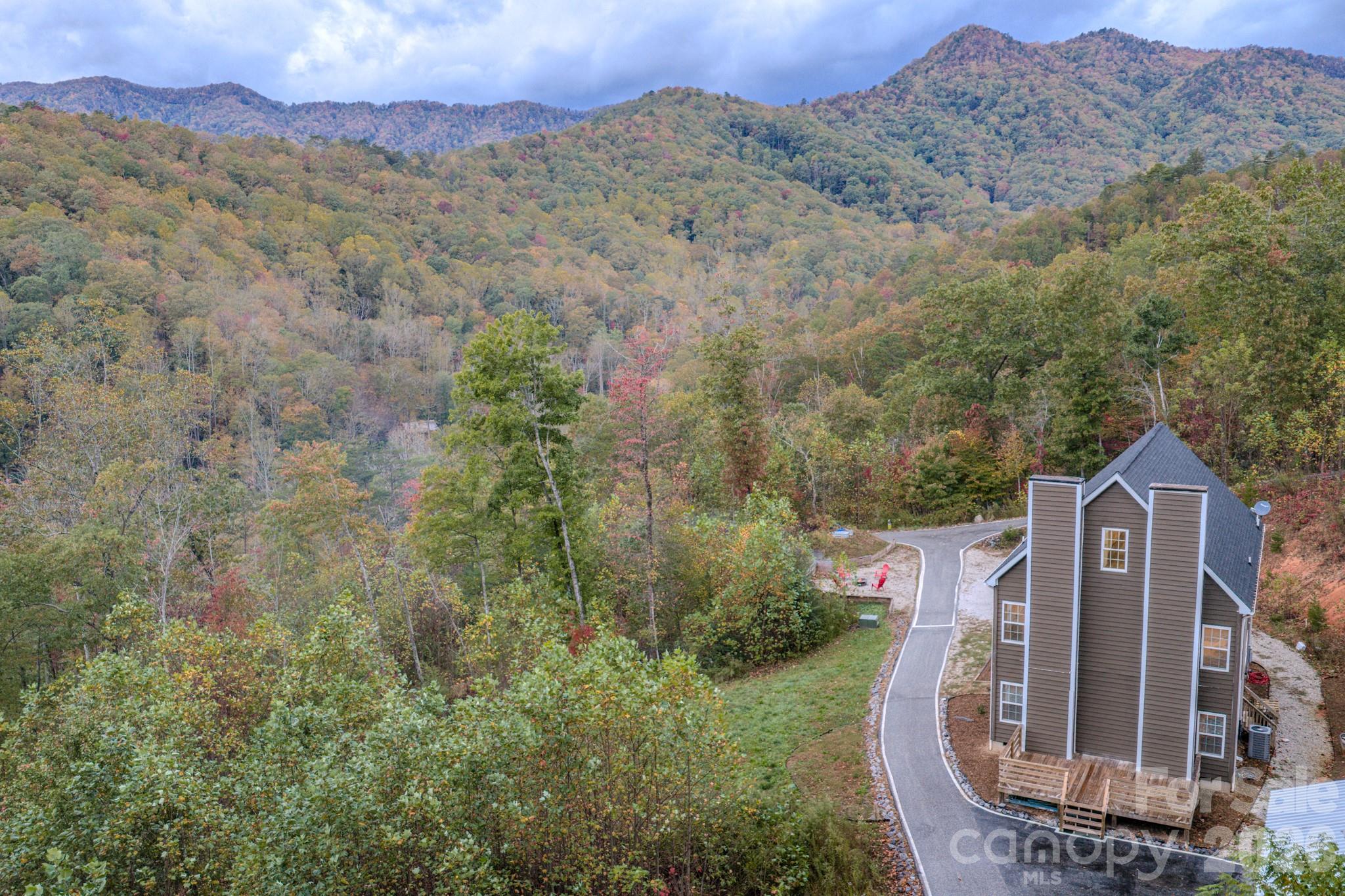 8026 Buck Creek Road Marion NC 28752